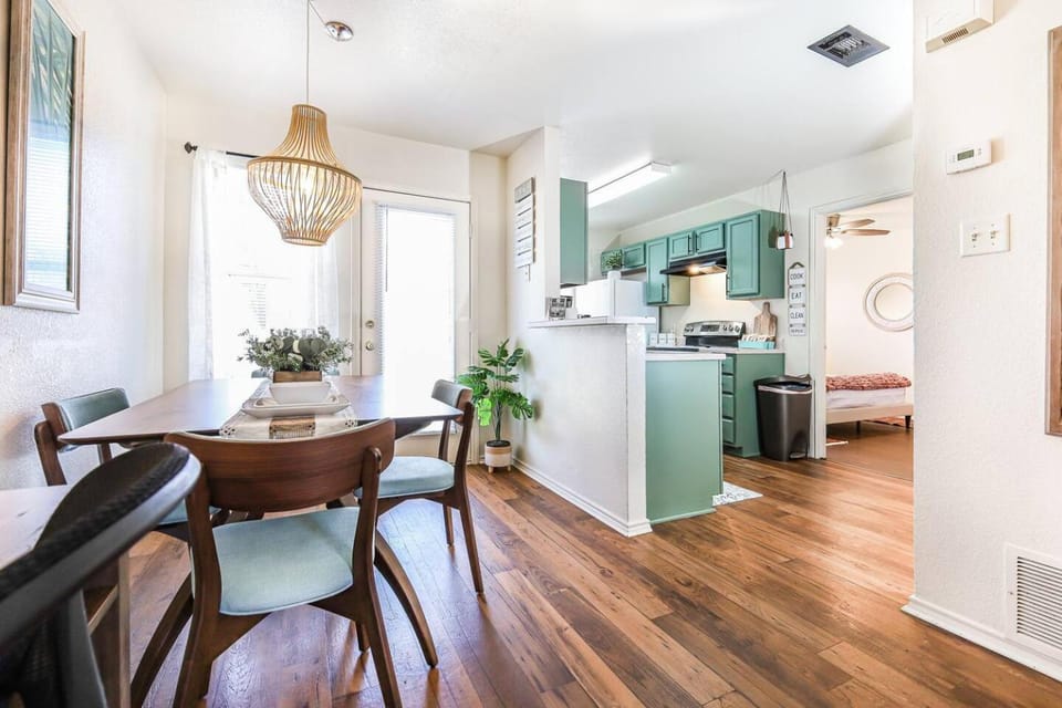 Entire 4-Plex | For Corporate Teams or Contractors Apartment in Killeen