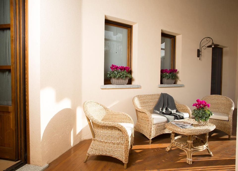 Bed, Balcony/Terrace, Landmark view, Mountain view, Family