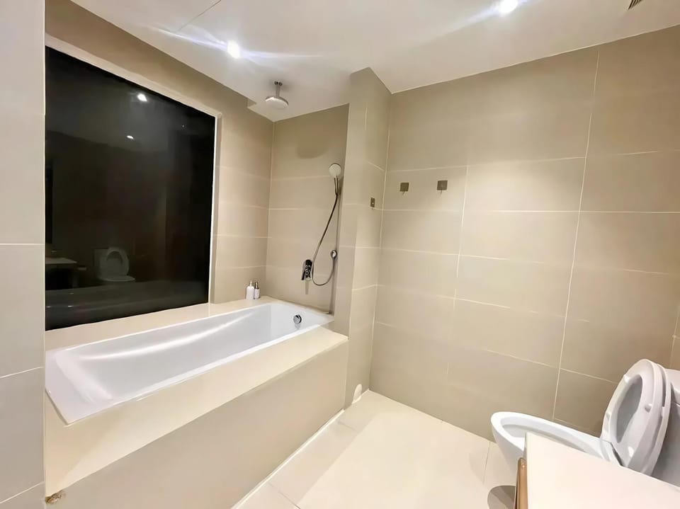 Shower, Bath