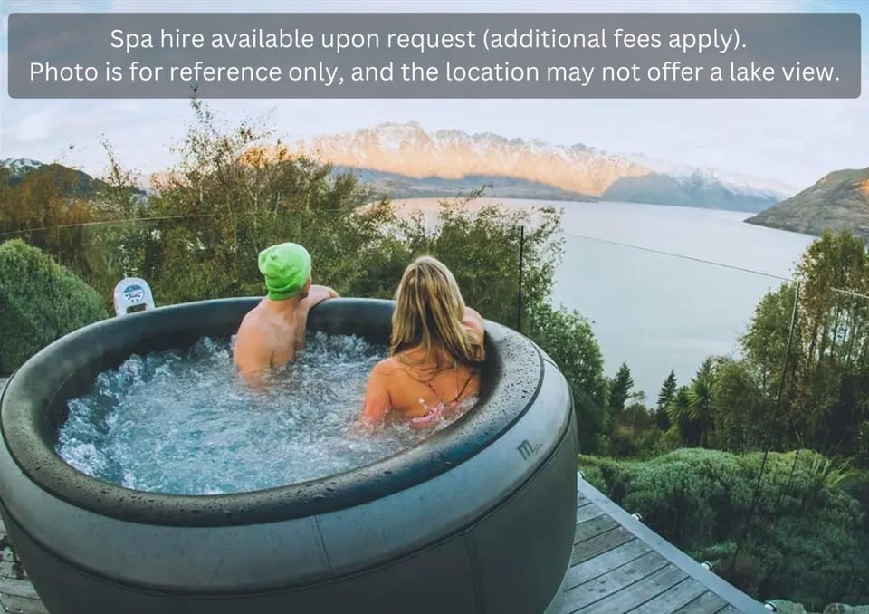 Private Studio in Sunny Suburbs Bed and Breakfast in Queenstown