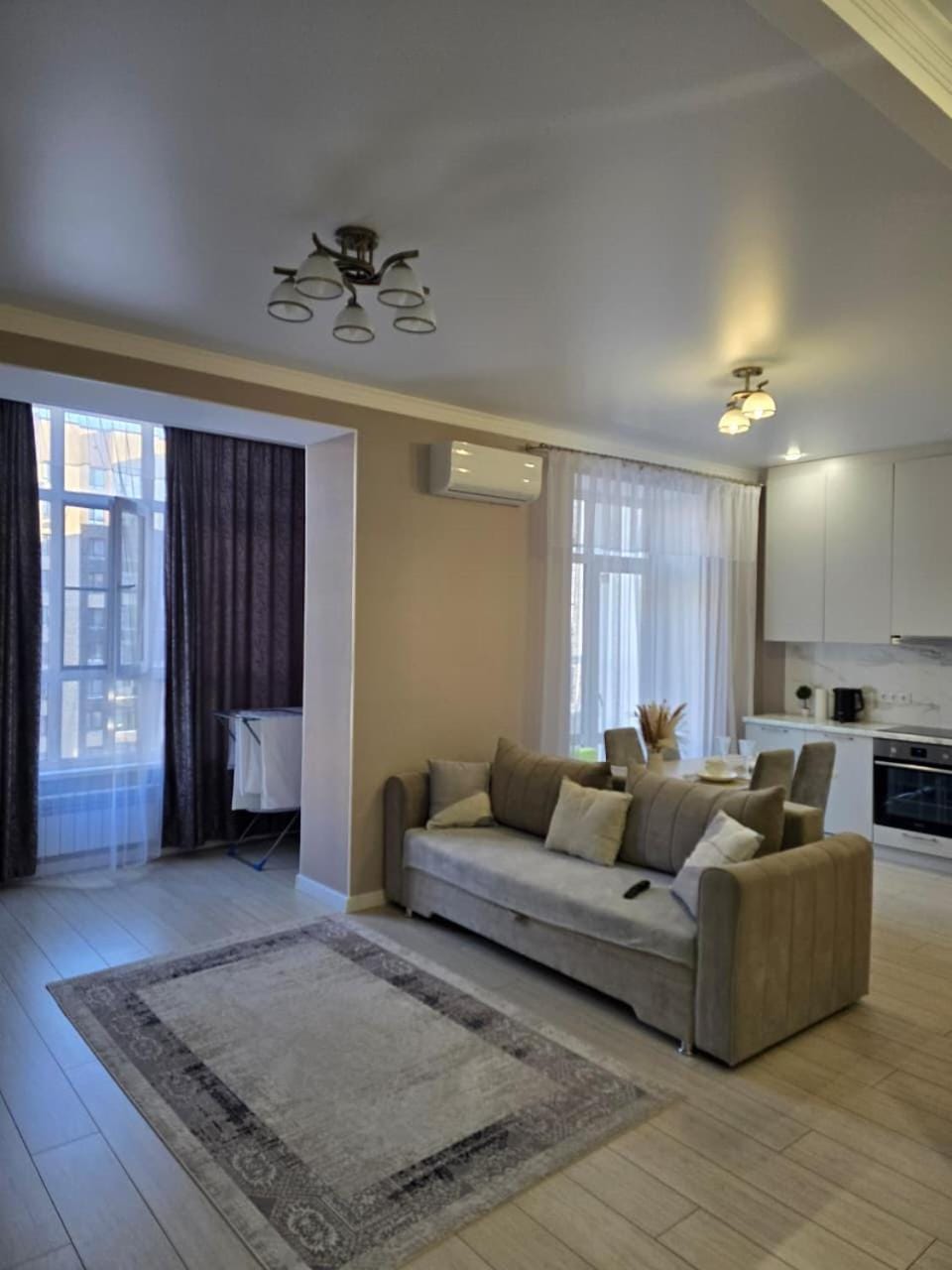 Seating area, kitchen, air conditioner