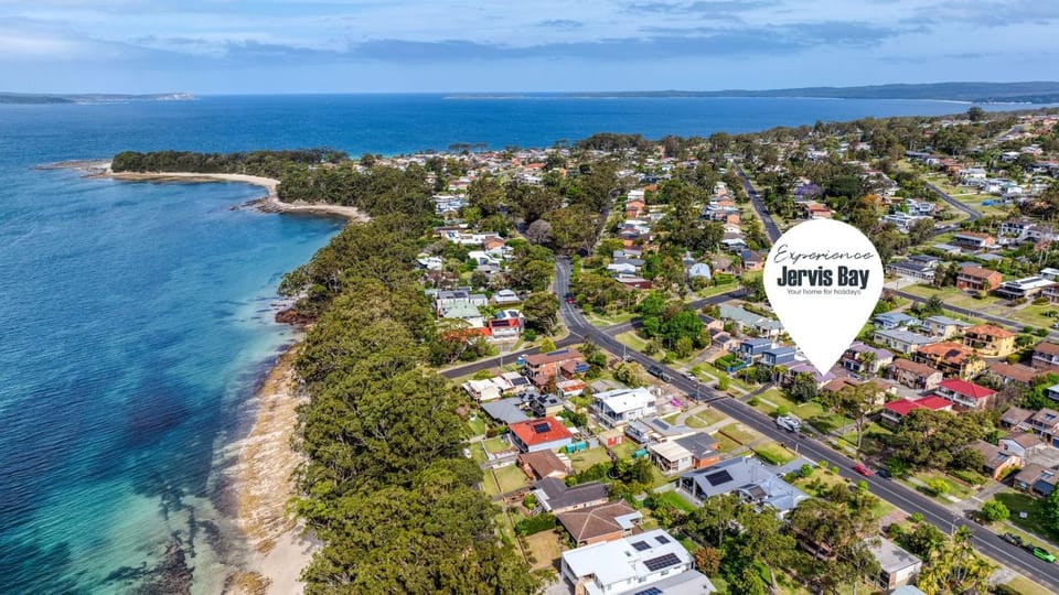 Roya by the Beach by Experience Jervis Bay House in Vincentia