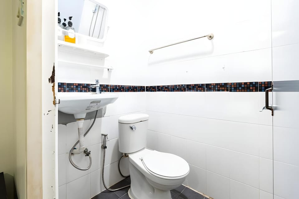 Shower, Toilet, Bathroom, bidet