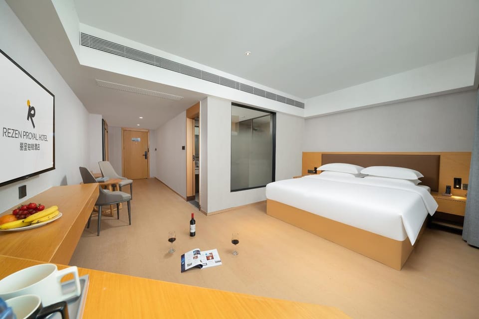 Licheng Platinum Rui Hotel Dongping Metro Station Branch Hotel in Guangzhou