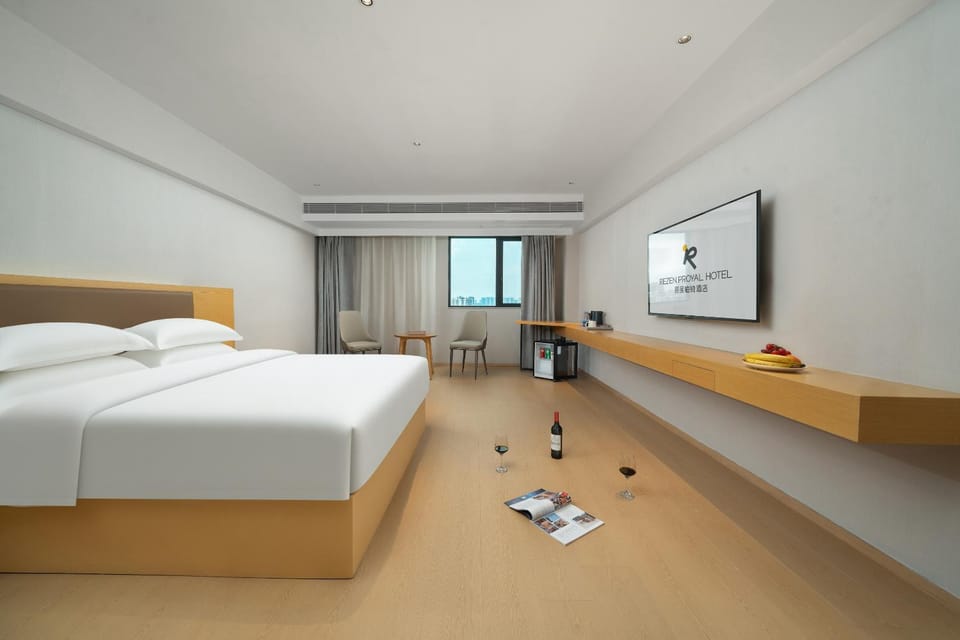 Licheng Platinum Rui Hotel Dongping Metro Station Branch Hotel in Guangzhou