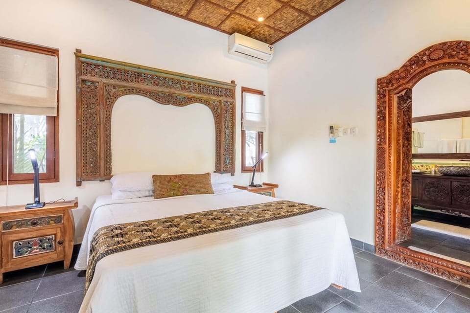 Bedroom, air conditioner