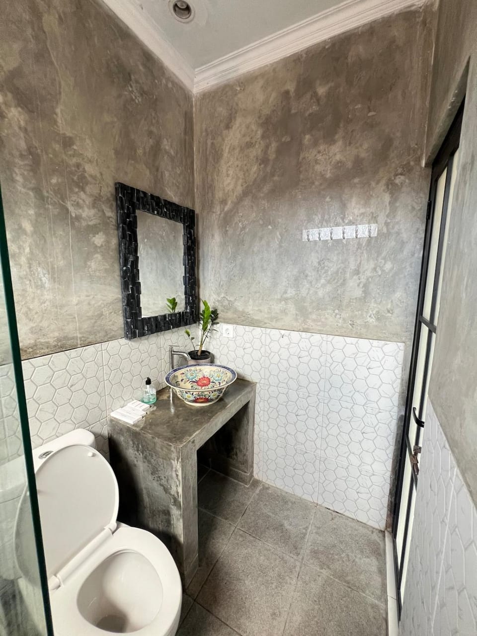 ET Living Cozy Studio Room Apartment in North Kuta