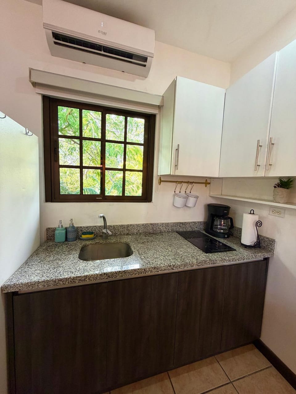Plaza Colonial Second Floor One Bedroom Unit House in Coco