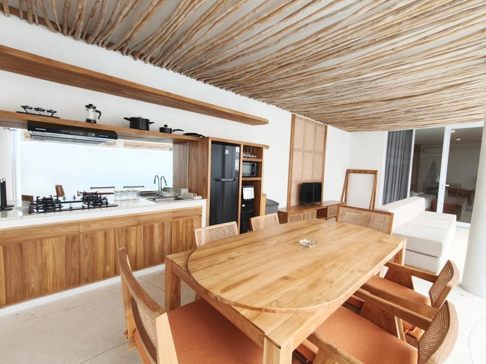 Kitchen or kitchenette, Dining area, Communal kitchen, kitchen