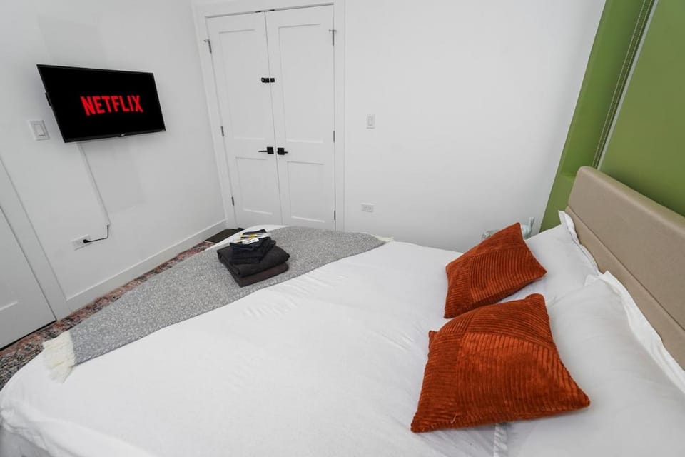 Chicago 4BR South Loop Stay by Soldier Field Area Apartment in South Loop
