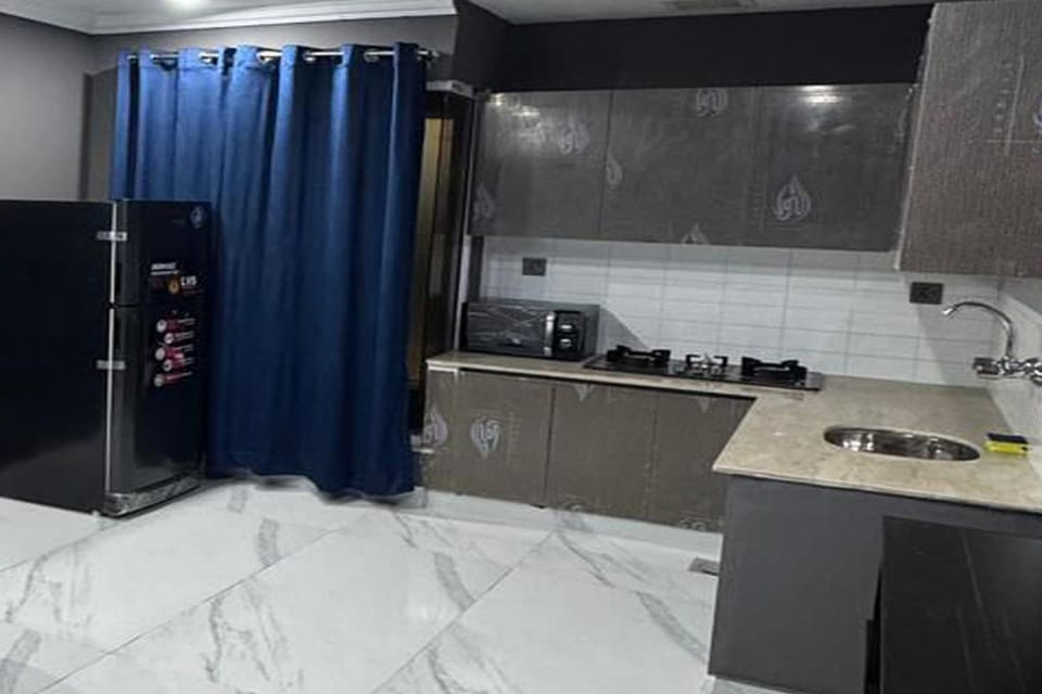 Kitchen or kitchenette, Seating area, kitchen