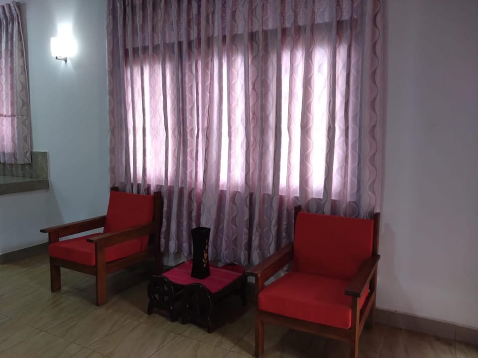 Lucknature Cabana Chalet in Central Province