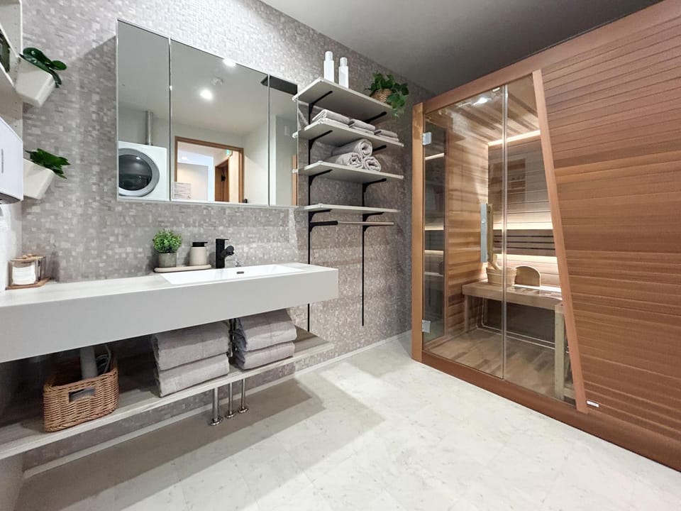Sauna, towels