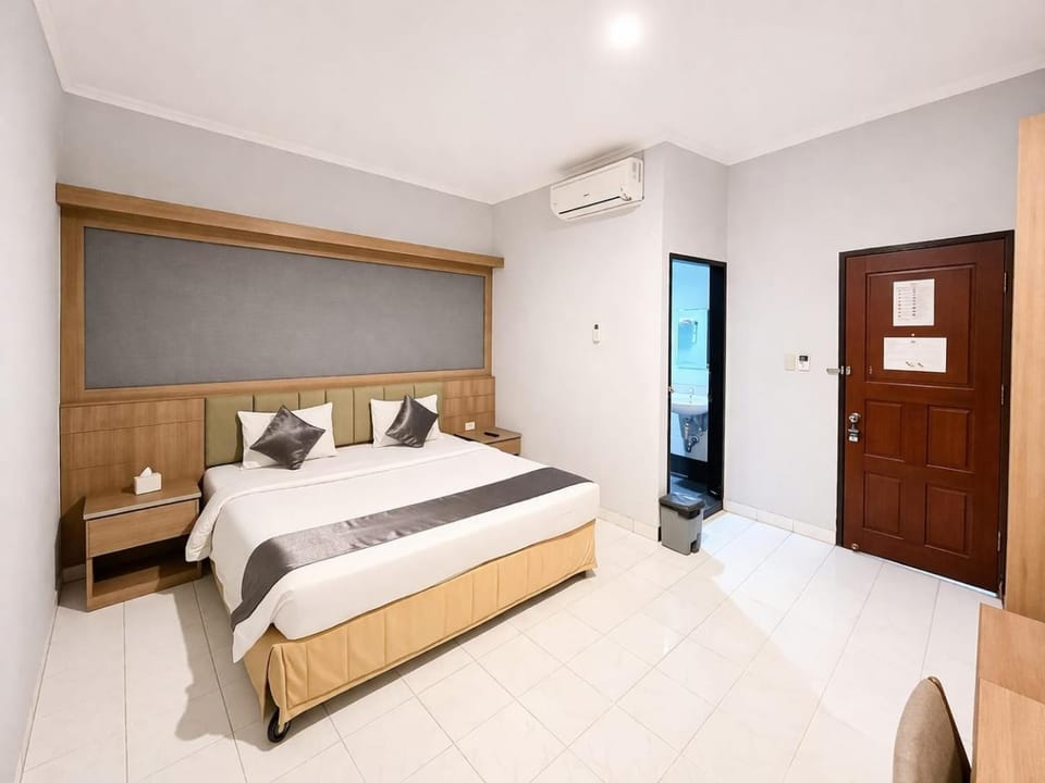 Mona Plaza Hotel Hotel in West Sumatra, Indonesia