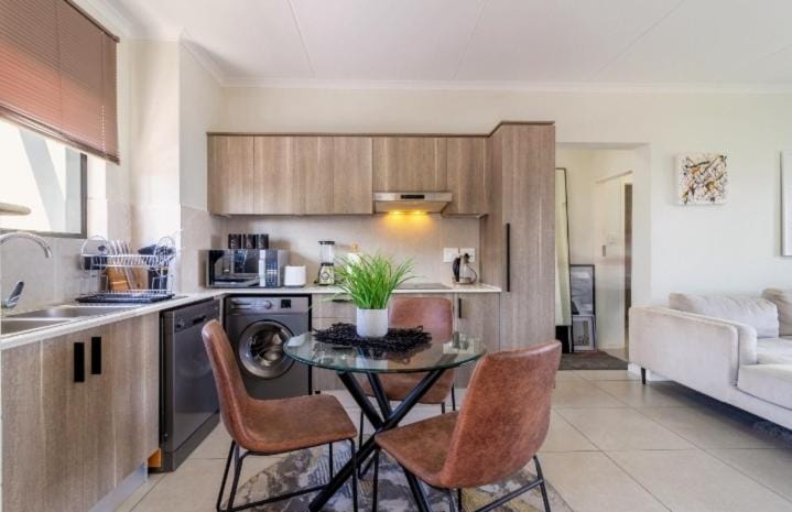 AlimamaSpaces The Lavender Apartment in Roodepoort