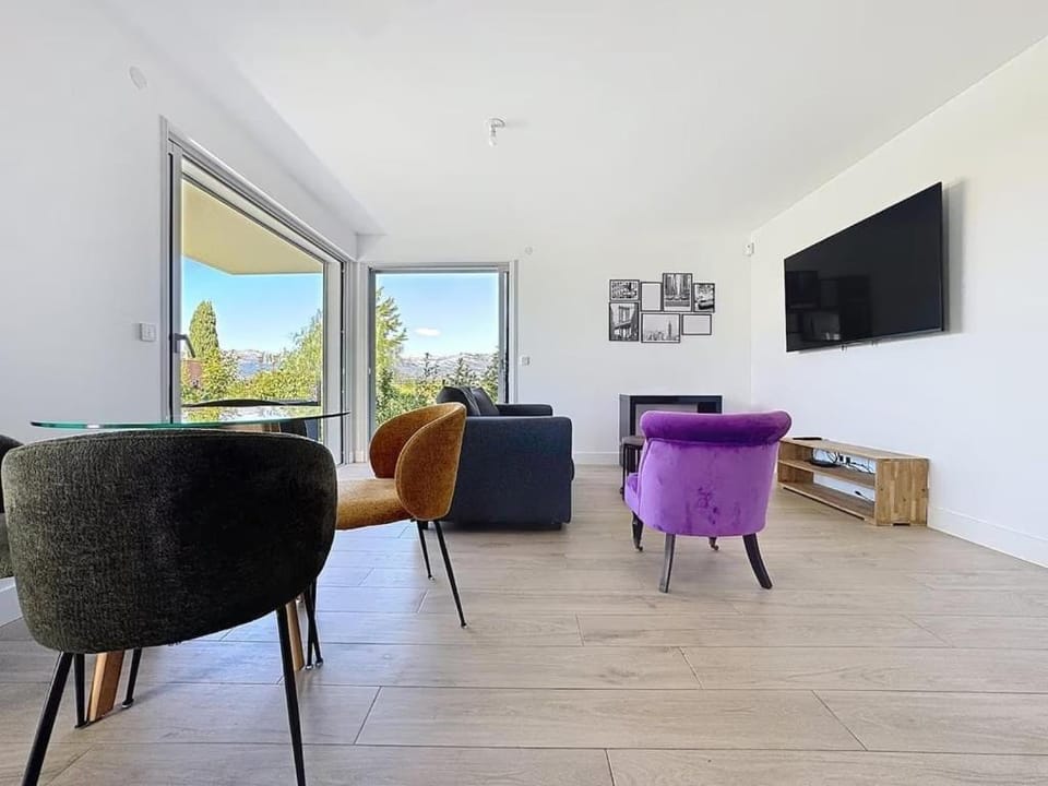 Comfort and relaxation and swimming pool Apartment in Nice