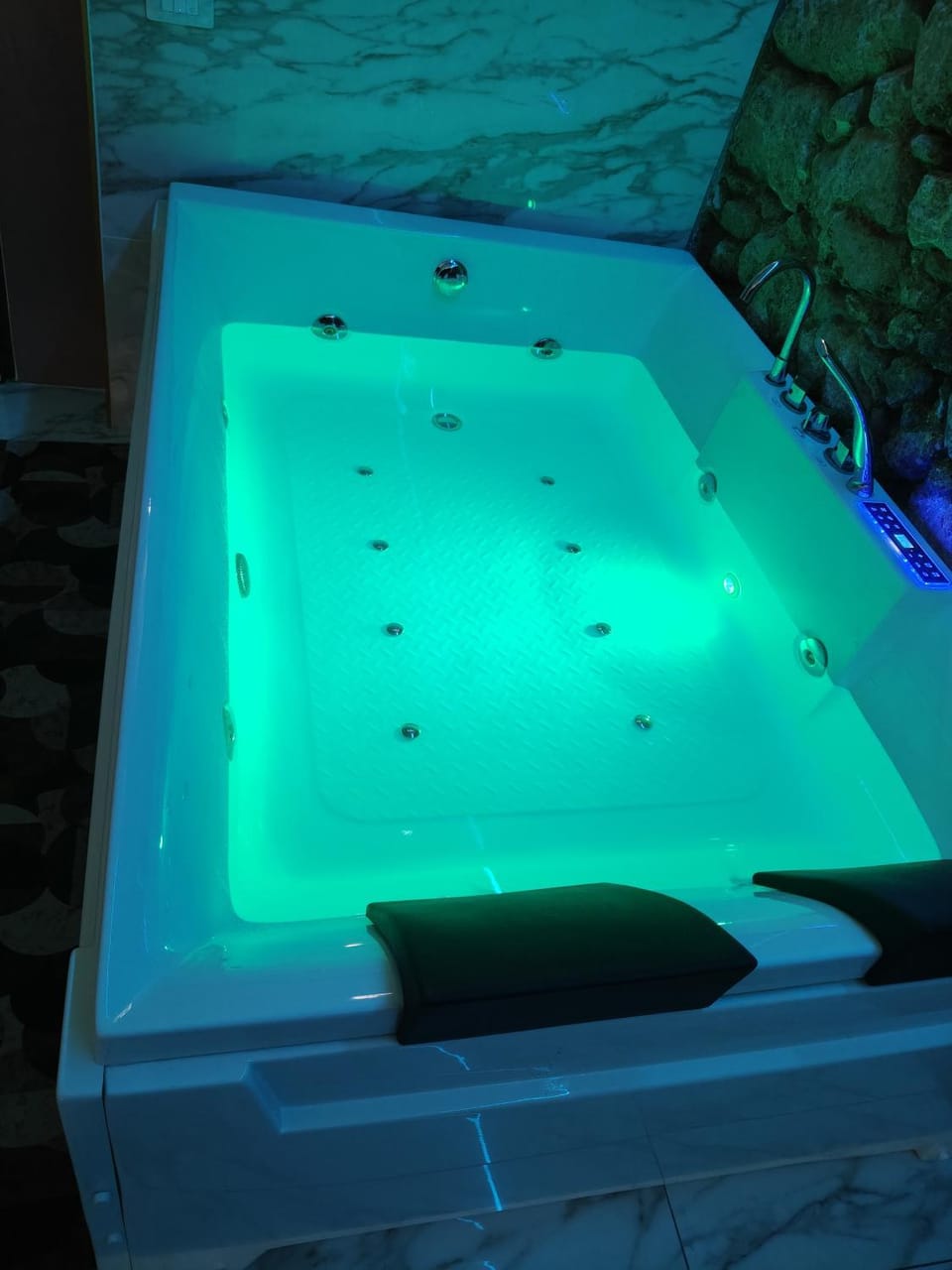 Suite San Giovanni Love hotel in Gela