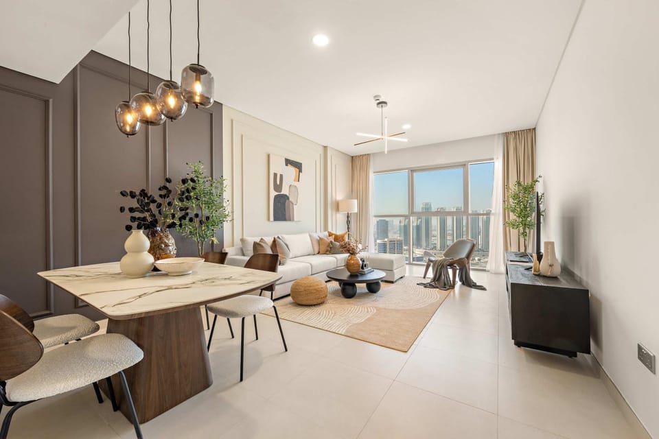 Living room, Dining area