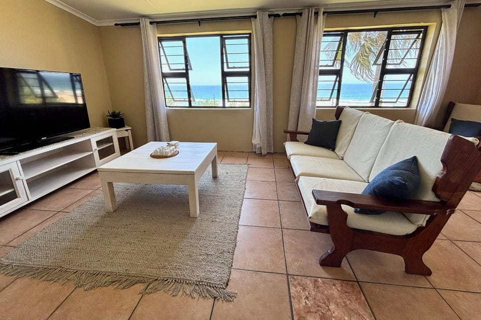 TV and multimedia, Seating area, Sea view