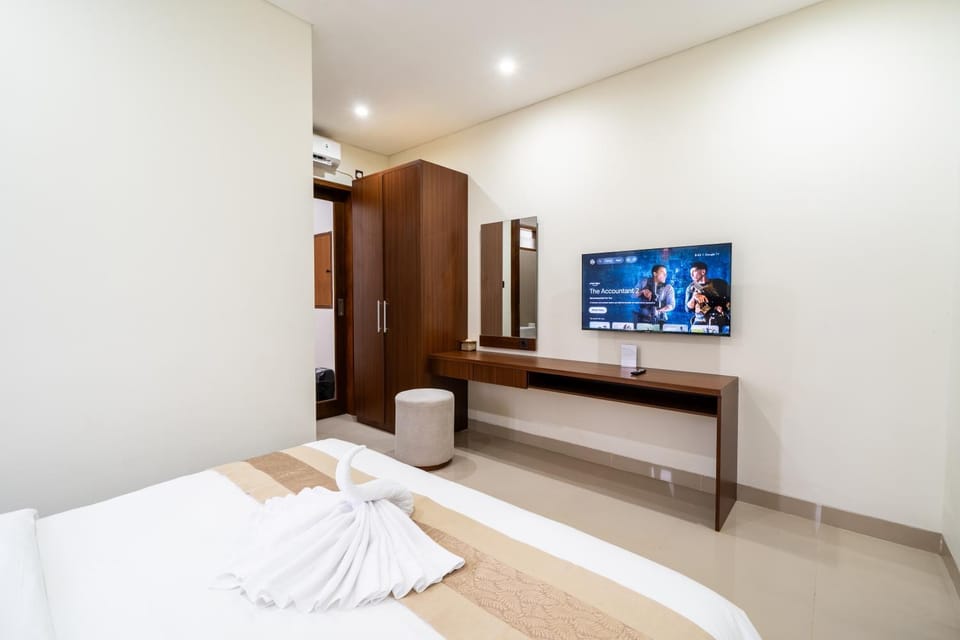 Library, TV and multimedia, air conditioner