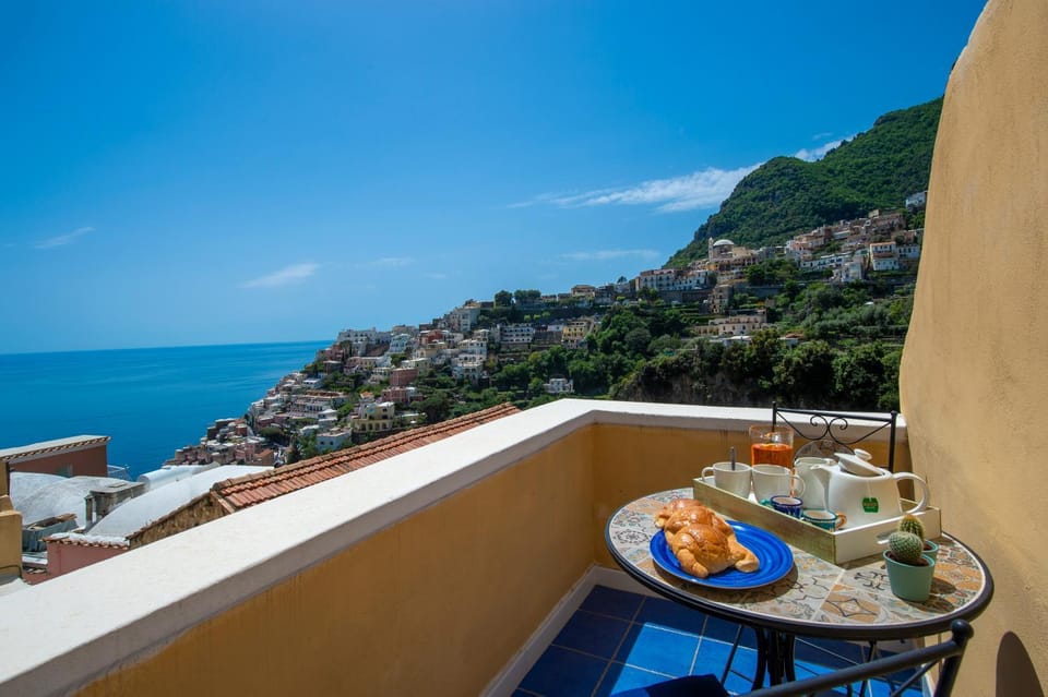 Natural landscape, Mountain view, Sea view