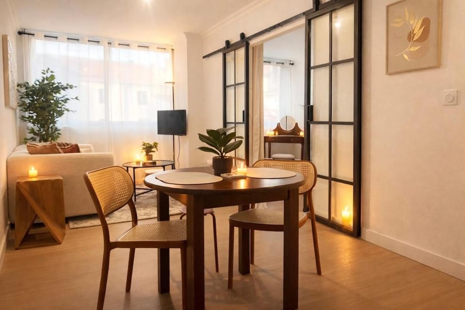 Peaceful & Elegant Retreat in the heart of town Apartment in Carcassonne