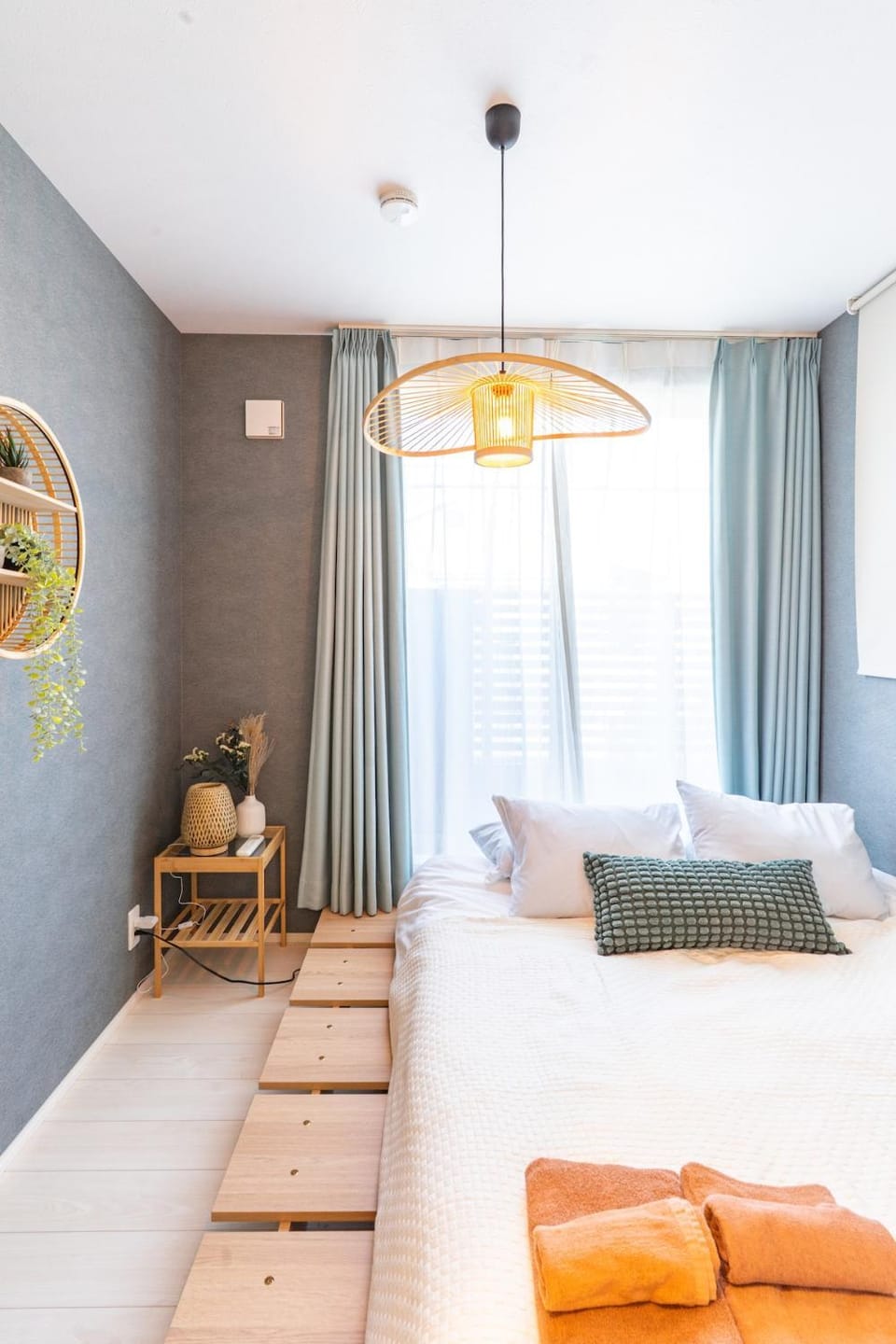 Spacious Skytree Stay, 8 Guests, Asakusa 11 mins, Modern Renovation, 8-min Walk to Station Apartment in Japan