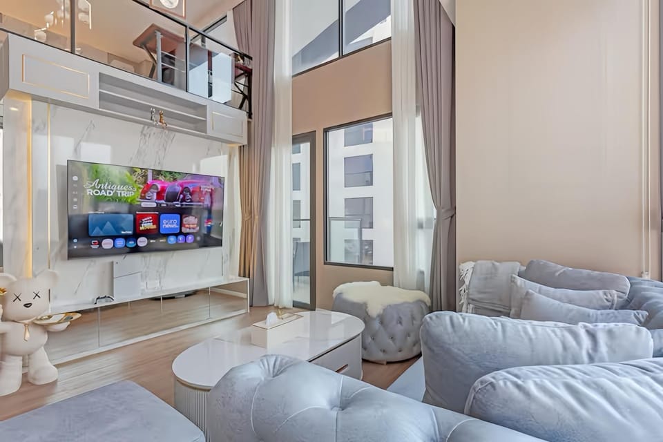 TV and multimedia, Living room, Photo of the whole room, Seating area