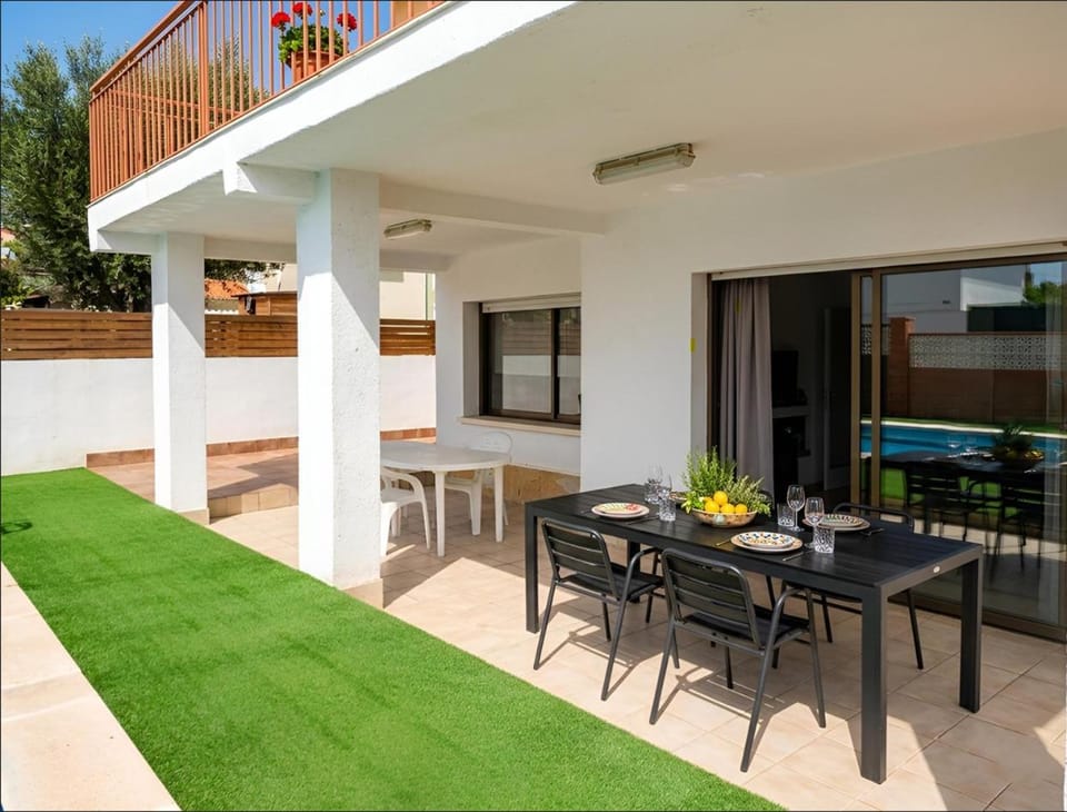 Balcony/Terrace, Dining area