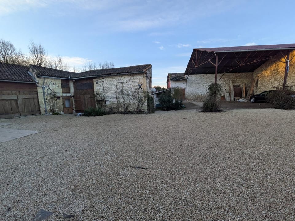 Gîte Val de Loire Le Puits House in Les Trois-Moutiers