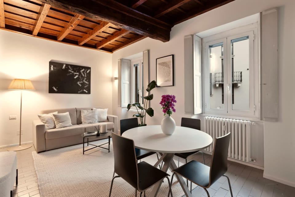 Corso Magenta Historic Apartment Apartment in Milan
