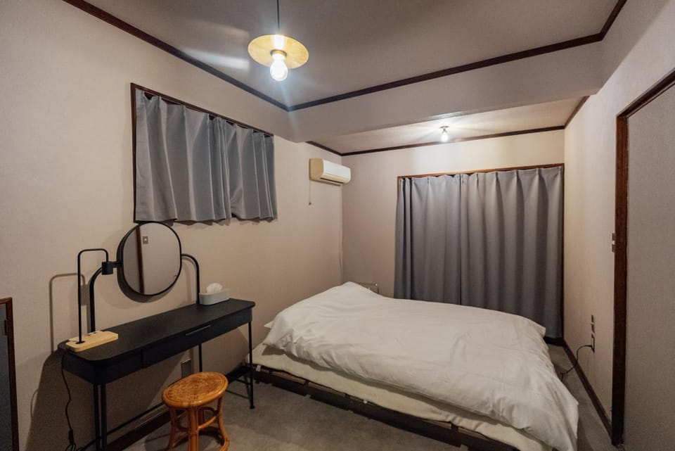 Bed, Photo of the whole room, Bedroom