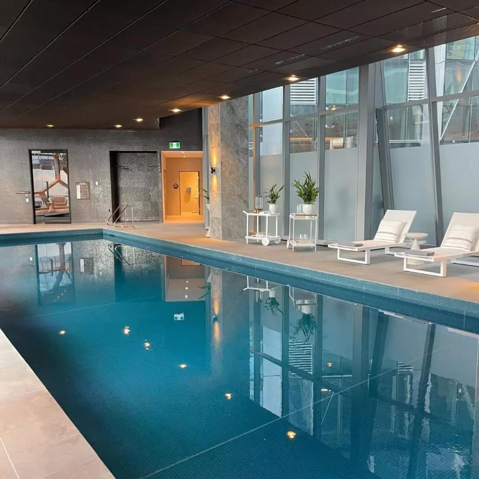 Steam room, Swimming pool