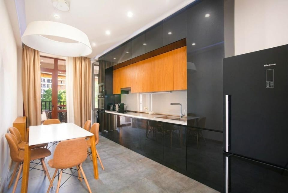 Ideally Designed 2BD 3Baths! Great Balcony View! Malibu Garden Apartment in Yerevan