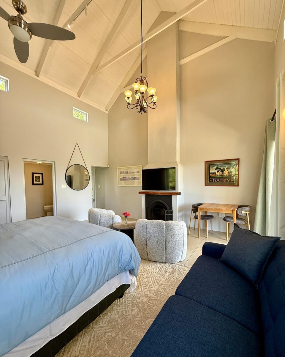 Grand View Cottages - 1 King Suite - Exclusive Use Of Property House in Western Cape