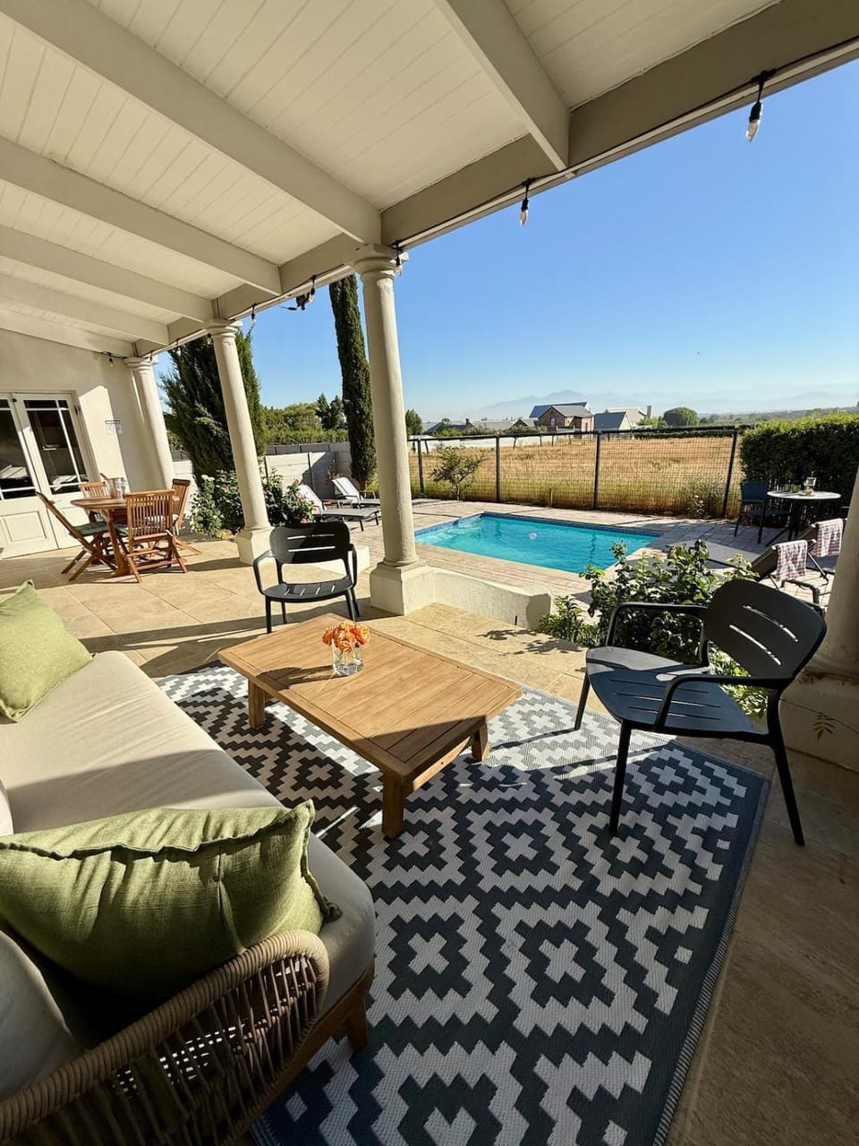 Grand View Cottages - 1 King Suite - Exclusive Use Of Property House in Western Cape