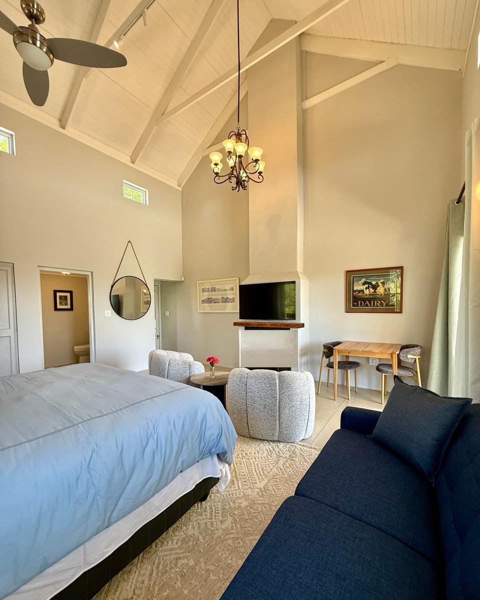 Grand View Cottages - 1 King Suite - Exclusive Use Of Property House in Western Cape