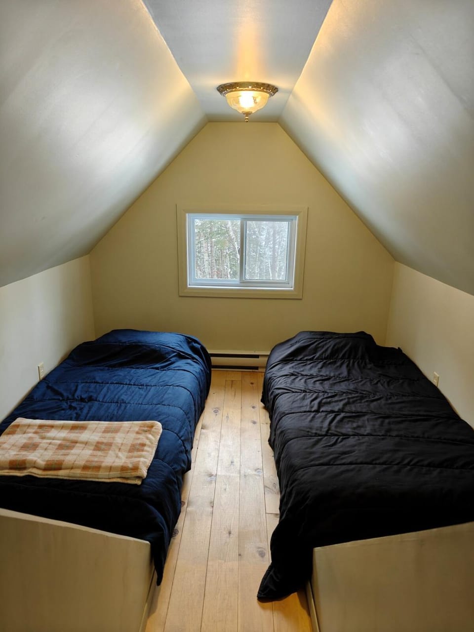 1- Chalet en bois rond Bouleau Chalet in Ontario