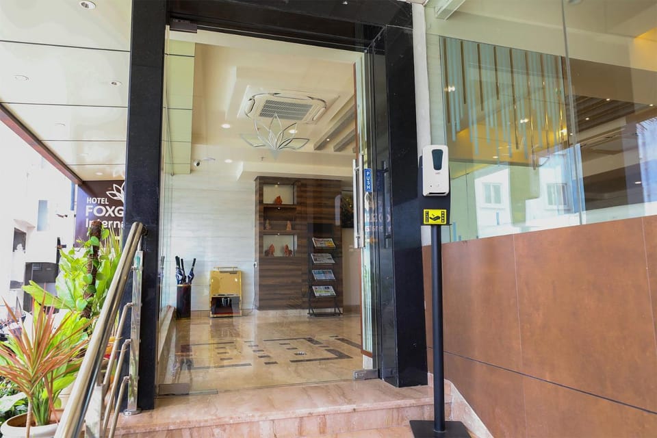 The White Pearl Suites Hotel in Bengaluru