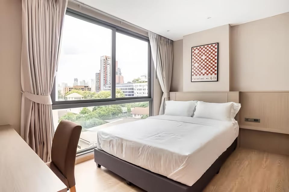Bed, Photo of the whole room, Bedroom