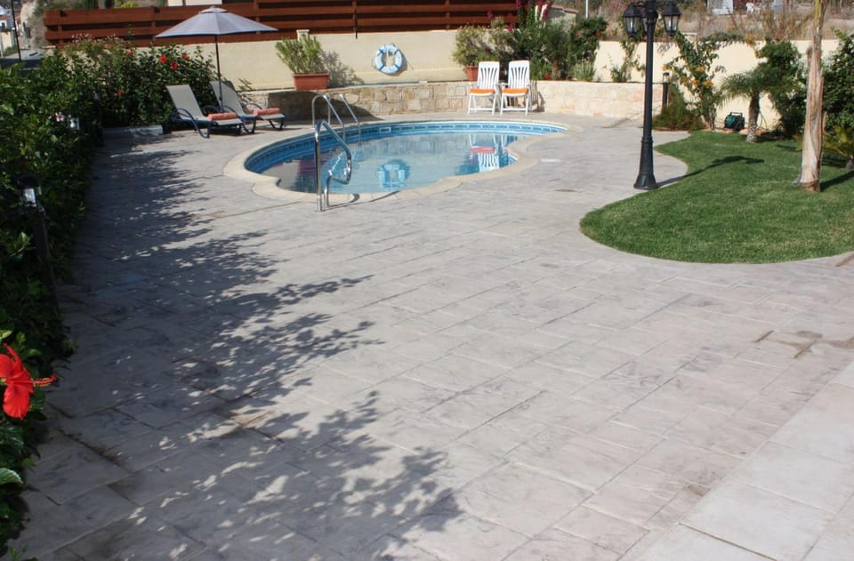 Luxury Villa Rental, Two Bedroom Villa with private pool and garden, Villa in Pissouri