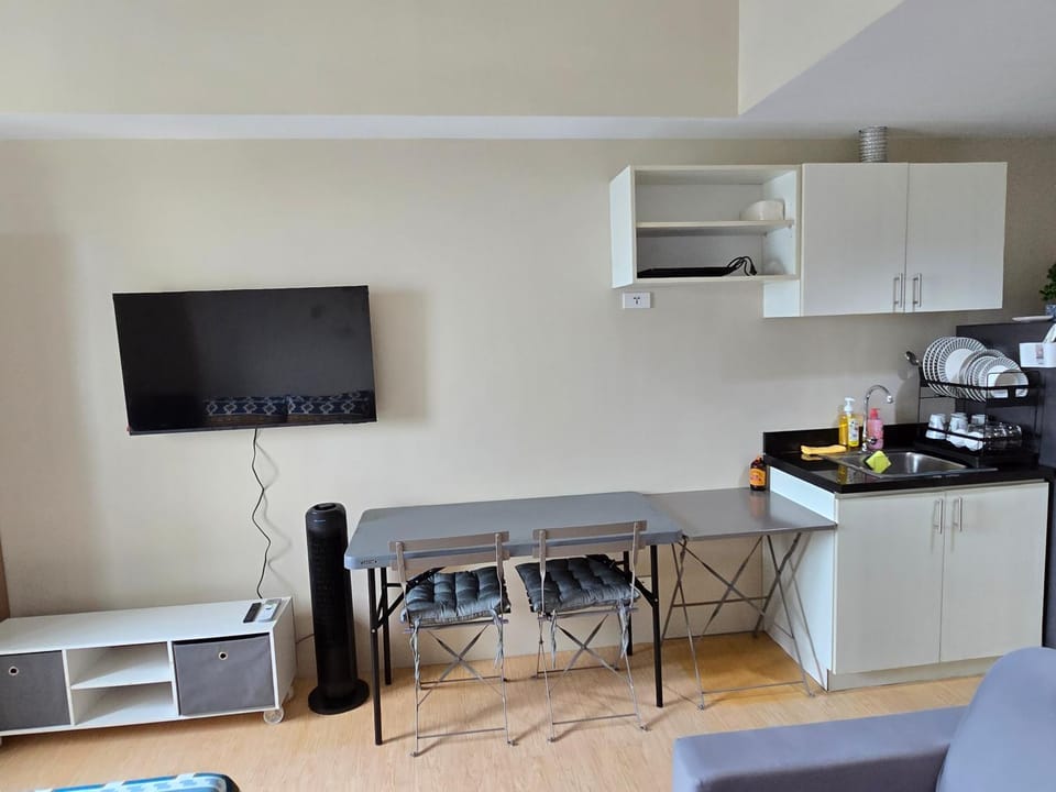 SM Cebu City Sunvida Tower Condominium Apartment hotel in Lapu-Lapu City