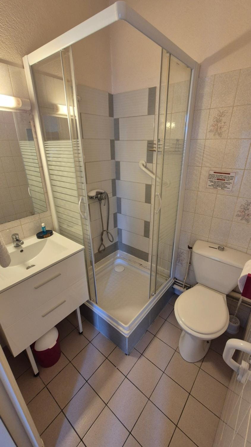 Shower, Toilet, Bathroom