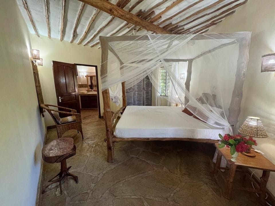 Villa Mbuyu, 3 bedrooms Villa, only 550m to the beach Villa in Diani Beach