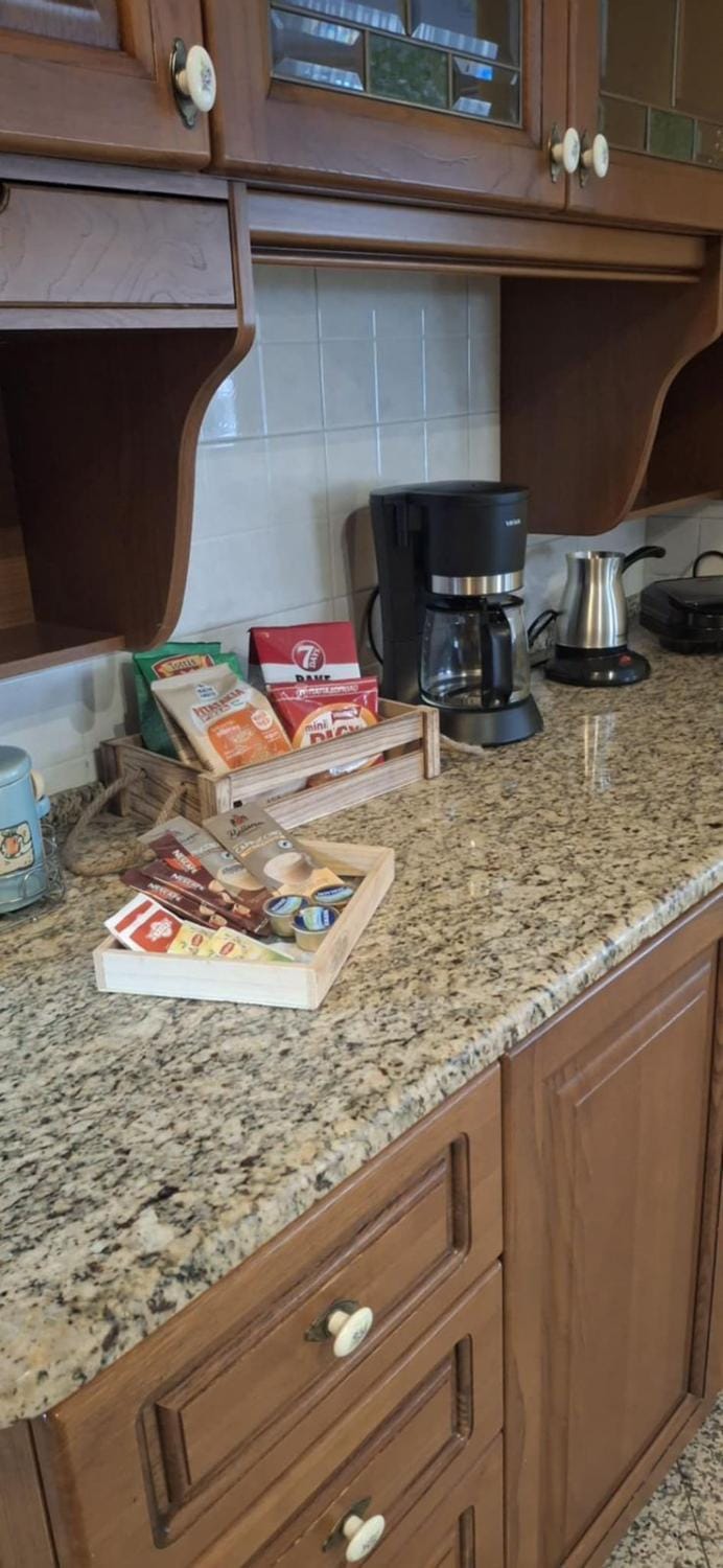 Coffee/tea facilities, Kitchen or kitchenette