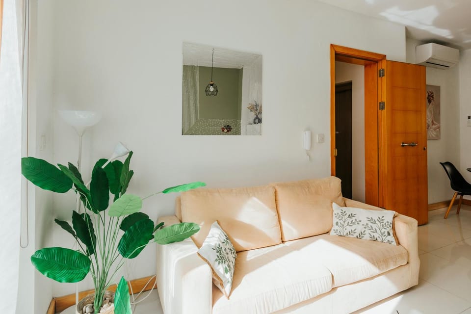 Cozy Seaside One-Bedroom Penthouse Apartment in Sliema