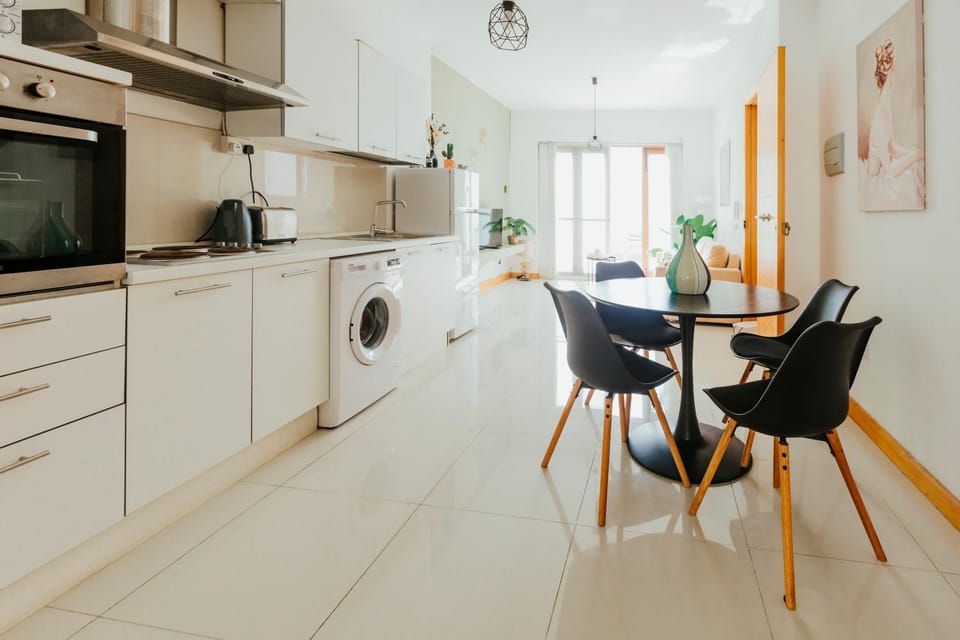 Cozy Seaside One-Bedroom Penthouse Apartment in Sliema