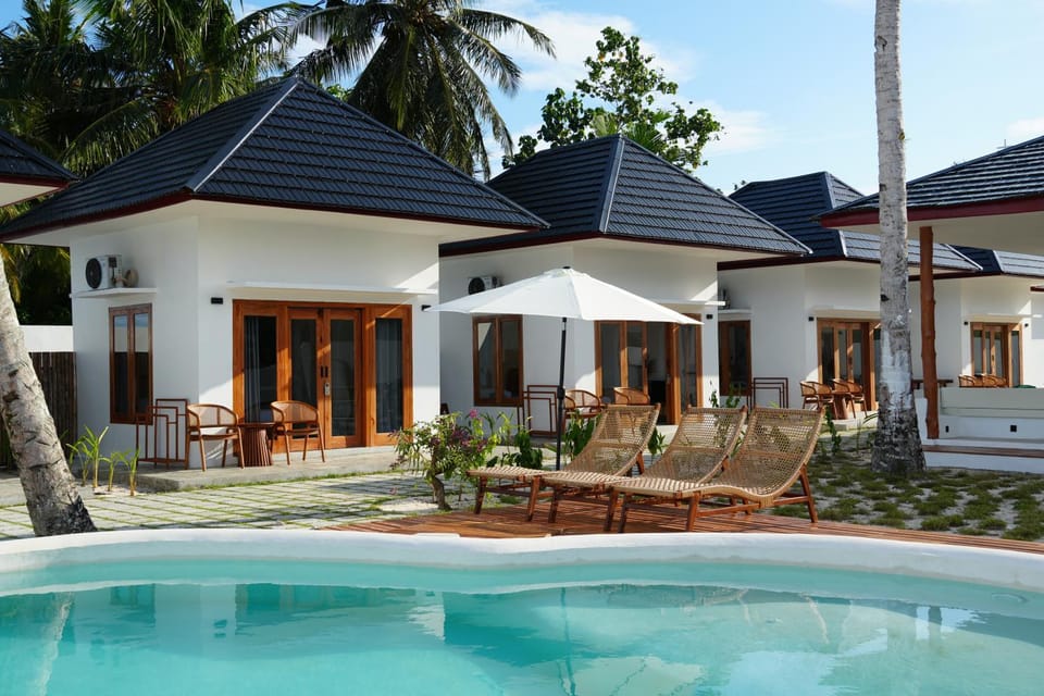 Property building, Swimming pool