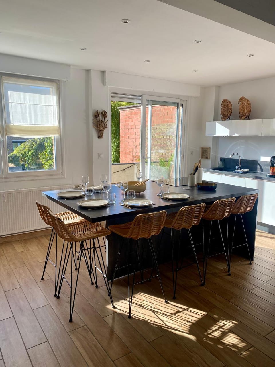 Balcony/Terrace, Seating area, Dining area, stove, kitchen