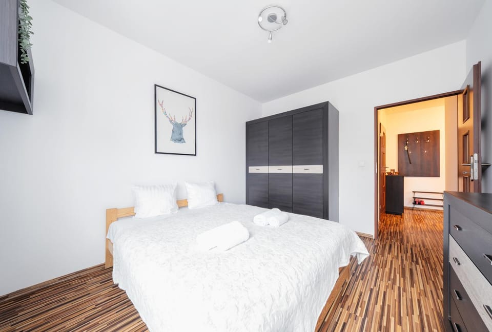 Bed, wardrobe